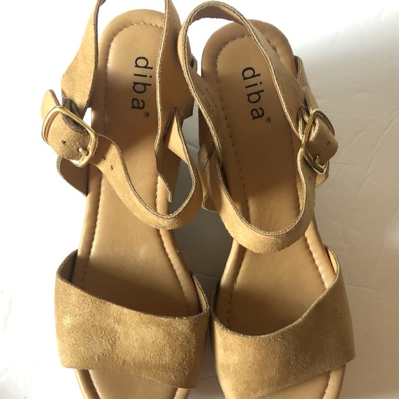 Dibi Wedge Shoes , Almost new. Tan Color SZ 10M - Picture 6 of 6